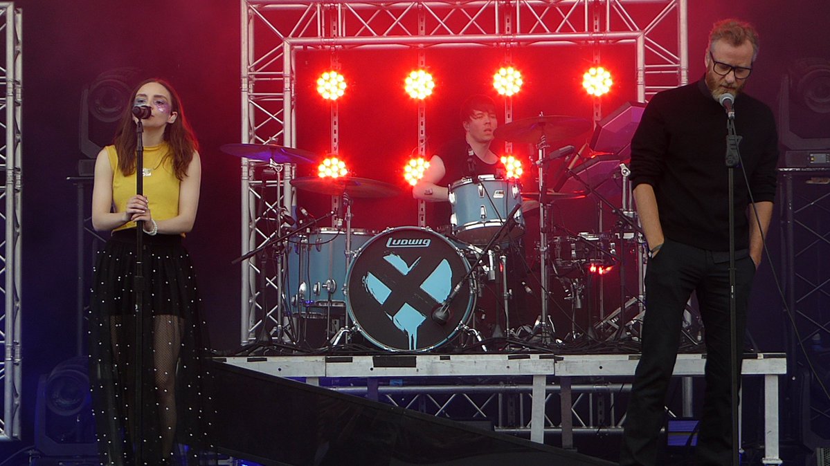 Watch CHVRCHES Welcome Matt Berninger of The National on Stage for “My Enemy